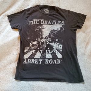 The Beatles Abbey Road Distressed 2018 T-Shirt, Sz S